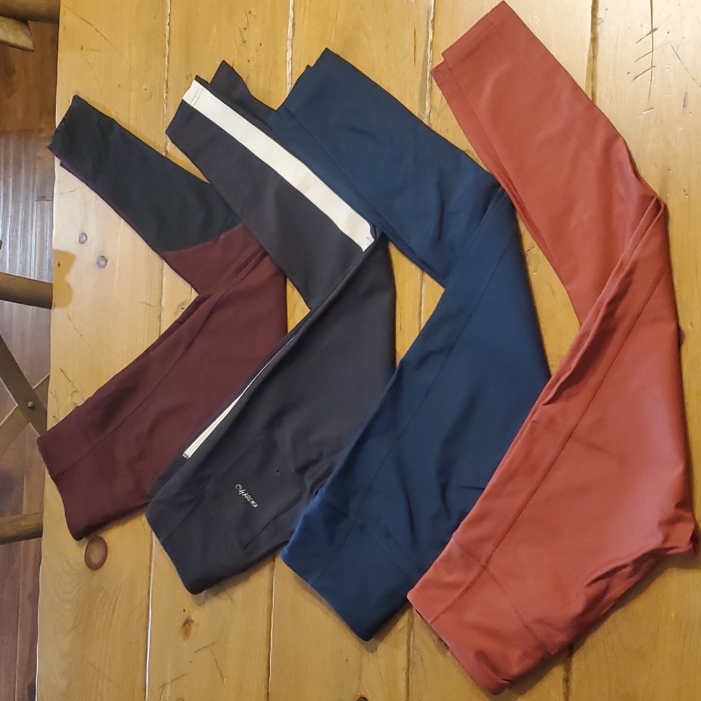 Four Hurley leggings, all size small